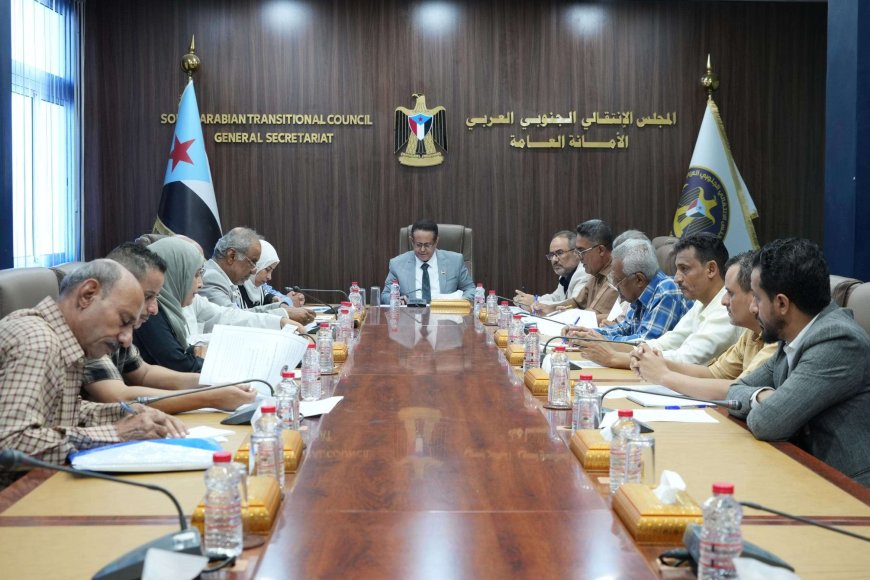اجتماع استثنائي للمجلس الانتقالي في (عدن) ولجنته العسكرية تحضر لـ(مليونية الجيش الجنوبي)&nbsp;