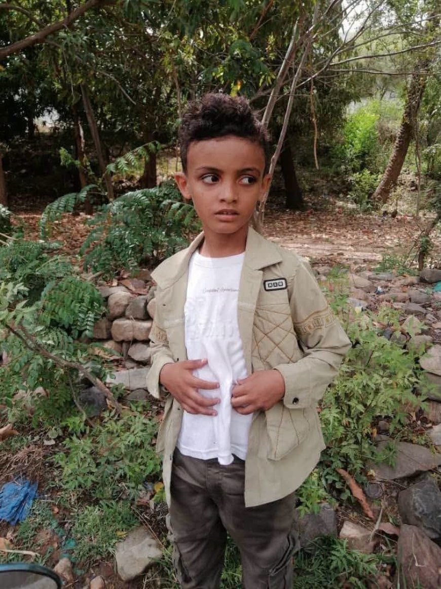رصاصة قنّاص تحوّل حضن طفل إلى مشهد فاجعة.. مقتل أب أمام نجله في مقبنة يهزّ المشاعر