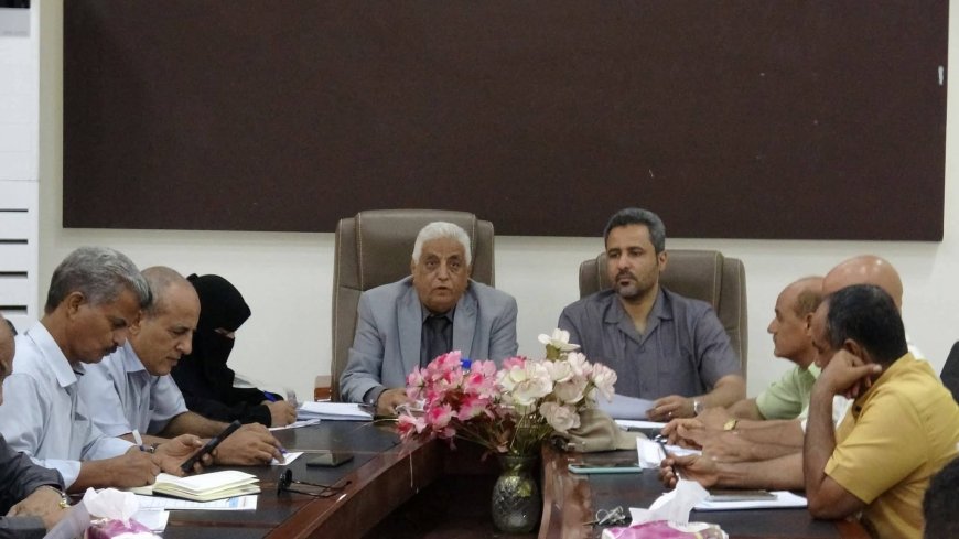 محافظ لحج مراد الحالمي يترأس اجتماع مجلس جامعة لحج ويؤكد دعم السلطة المحلية لتطوير التعليم الجامعي