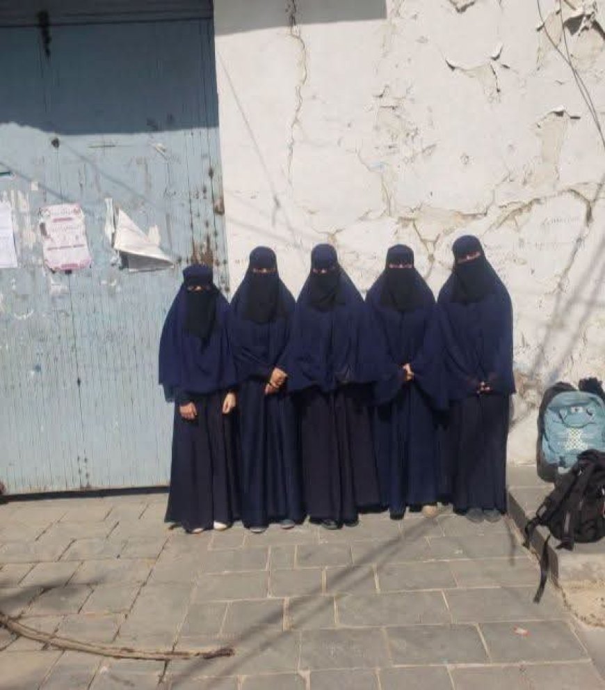 «الزي المدرسي» يشعل أزمة في صنعاء.. فصل 5 طالبات بعد ساعات تحت الشمس وإغماء والدة إحداهن