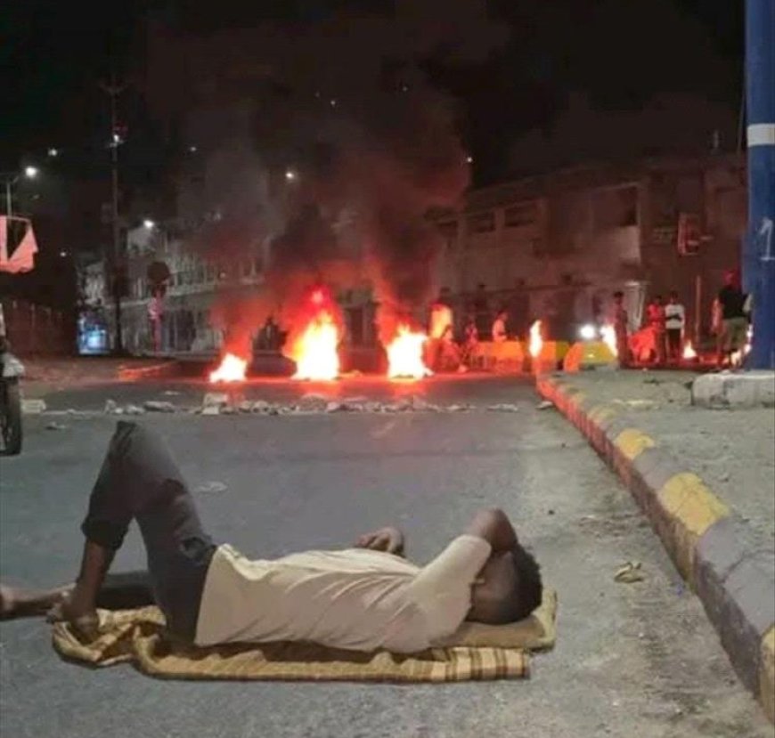 بالصور.. عودة (ثورة الفرشان) إلى شوارع العاصمة المؤقتة عدن