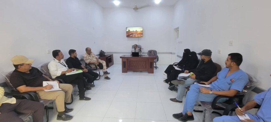 لتعزيز جودة الأداء وبناء الثقة مع المرضى.. دائرة الخدمات الطبية تنفذ محاضرة حول «فن الإقناع الوظيفي والطبي»