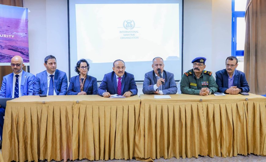 وزير النقل يؤكد أهمية تشكيل اللجنة الوطنية للأمن البحري لمواجهات التهديدات التي تشهدها المنطقة