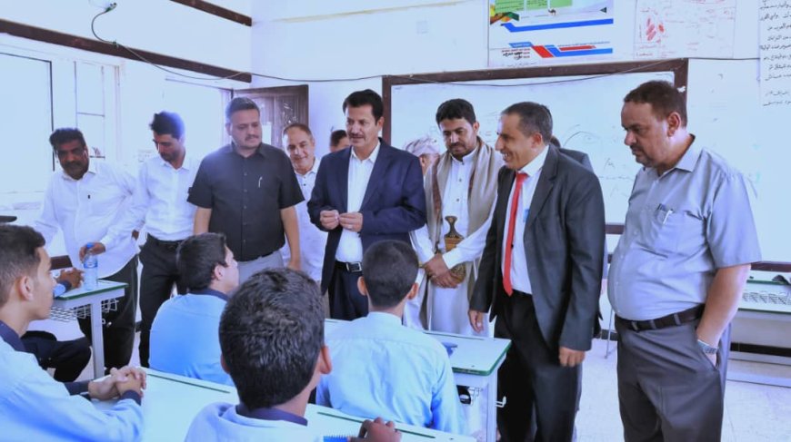 نائب وزير التربية يدشن العام الدراسي الجديد بمدارس محافظة مارب