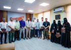 محافظ العاصمة عدن يكرّم أوائل طلاب معاهد التعليم الفني والتدريب المهني 